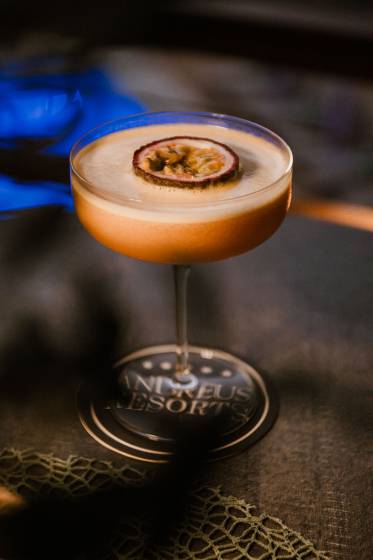 Cocktail mit Passionsfrucht