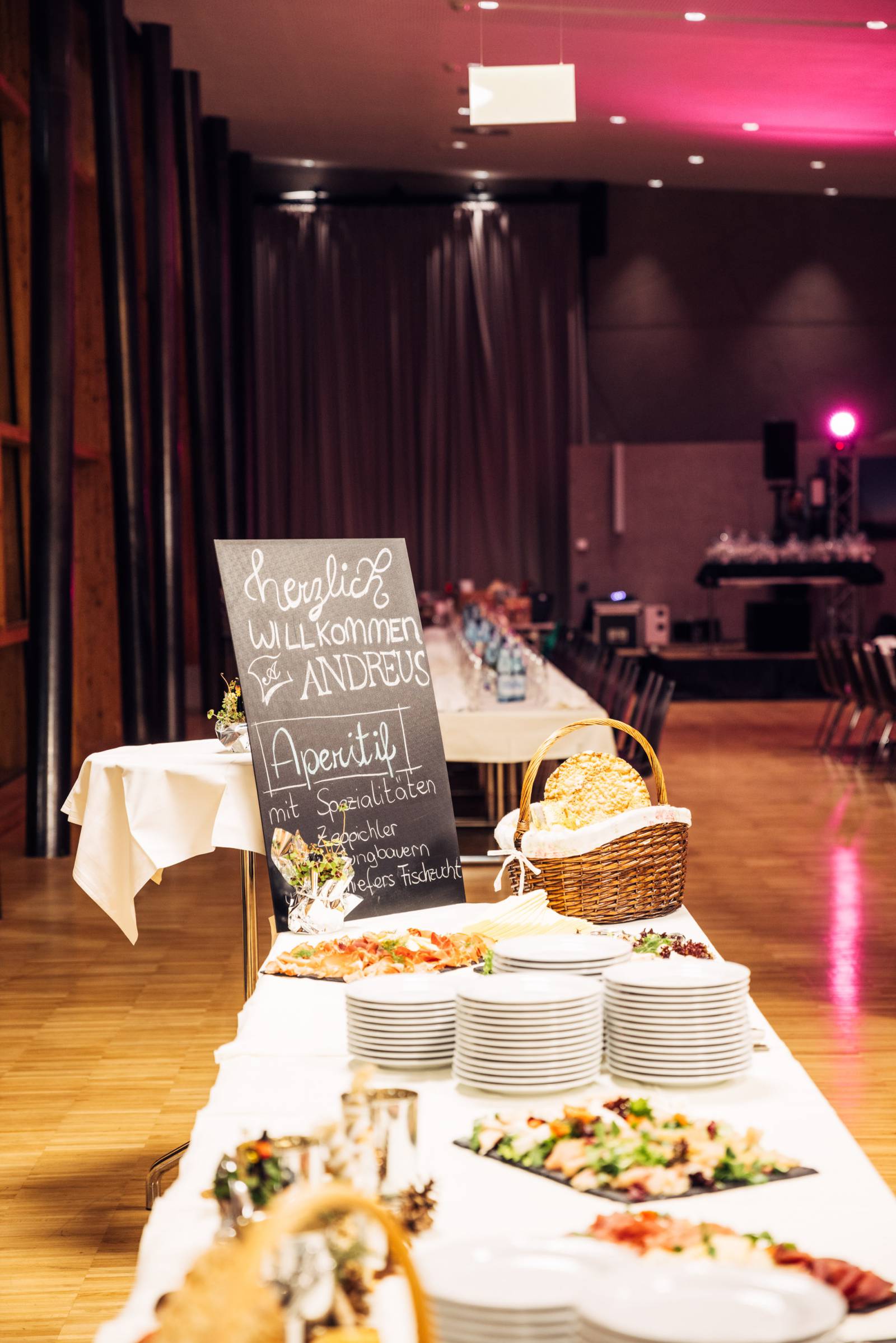 Cheers to us - Auf eine tolle Saison 2024 Symbolfoto
