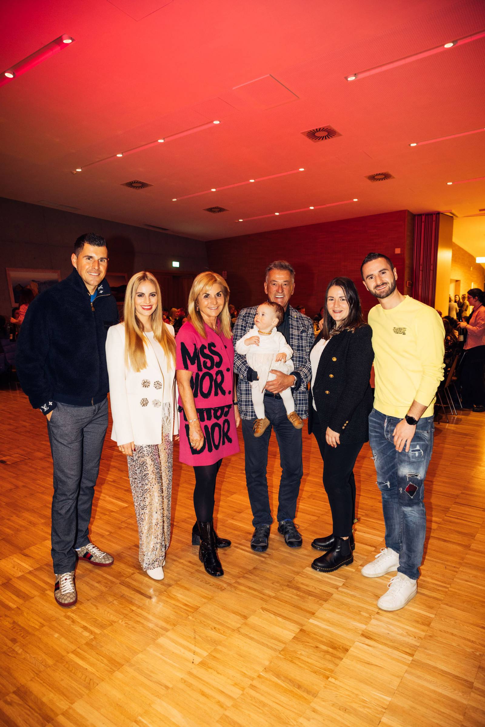 Cheers to us - Auf eine tolle Saison 2024 Symbolfoto