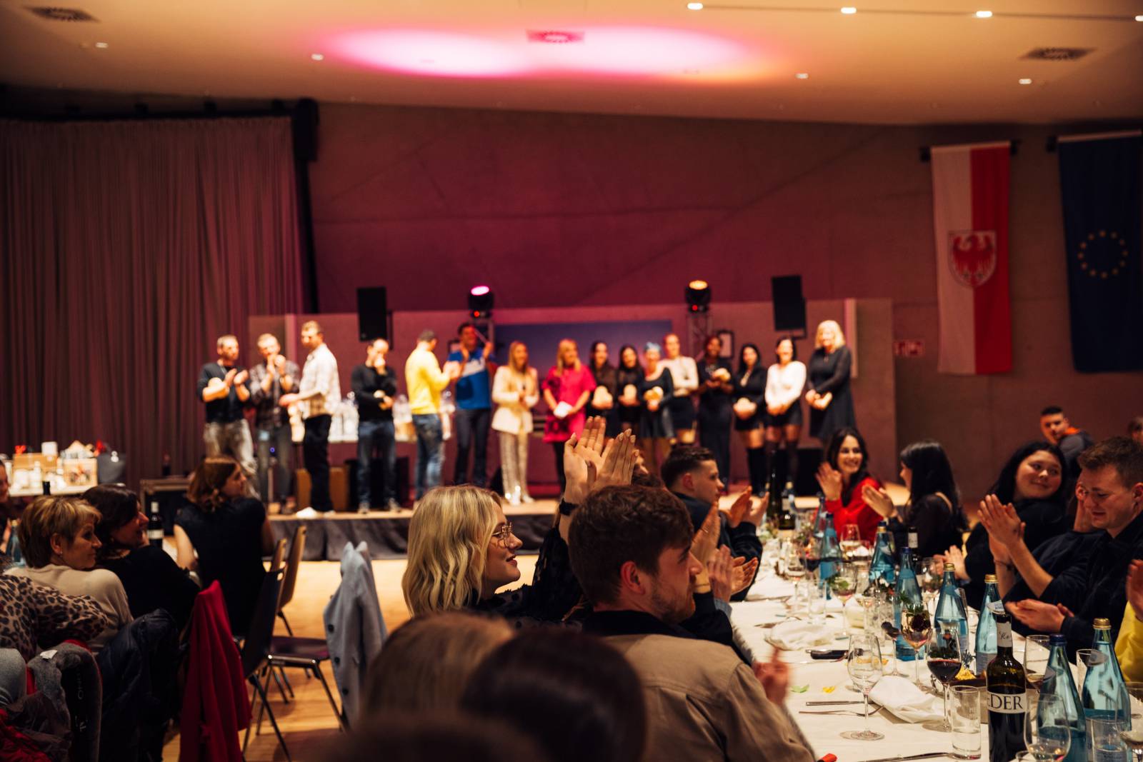 Cheers to us - Auf eine tolle Saison 2024 Symbolfoto