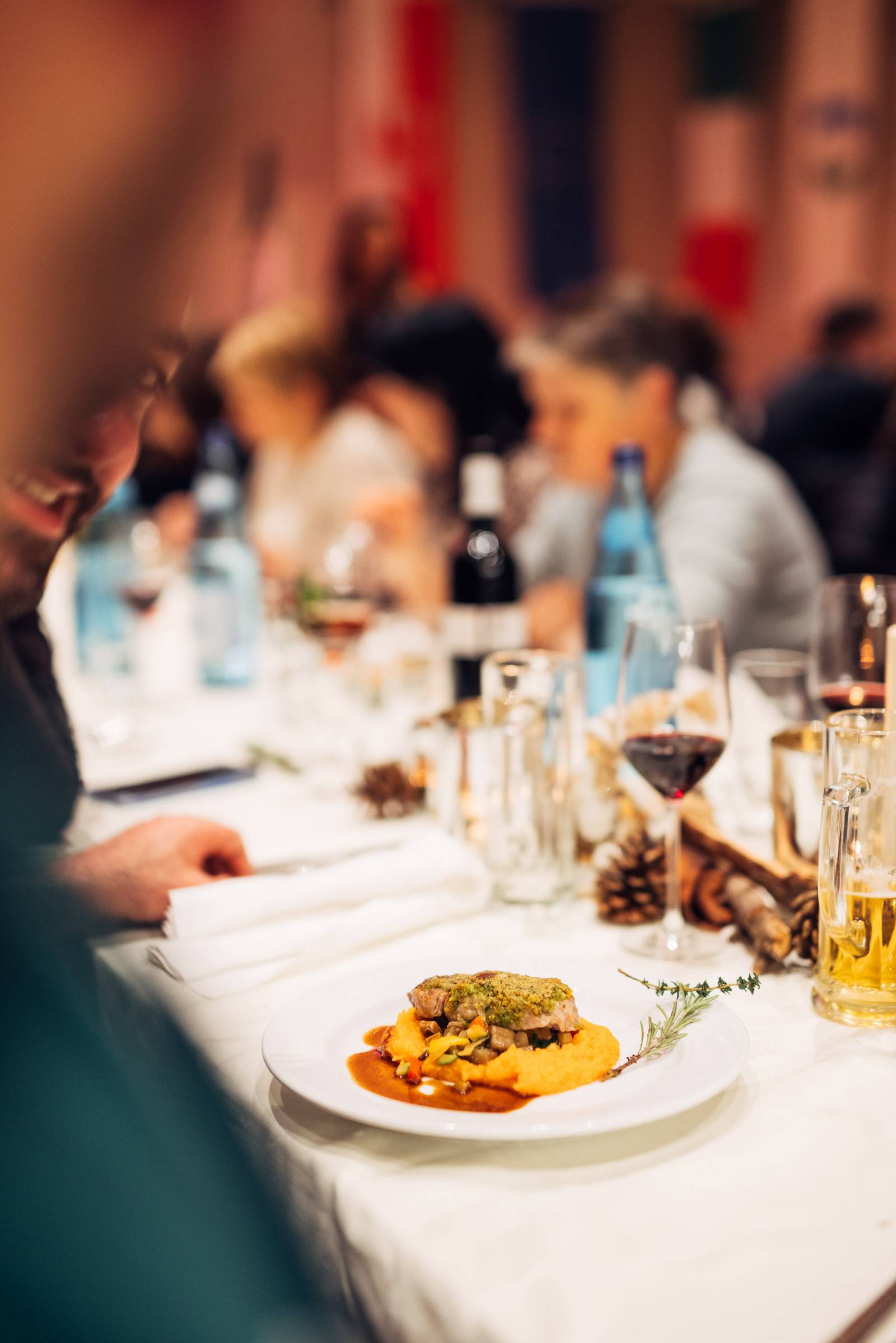 Cheers to us - Auf eine tolle Saison 2024 Symbolfoto