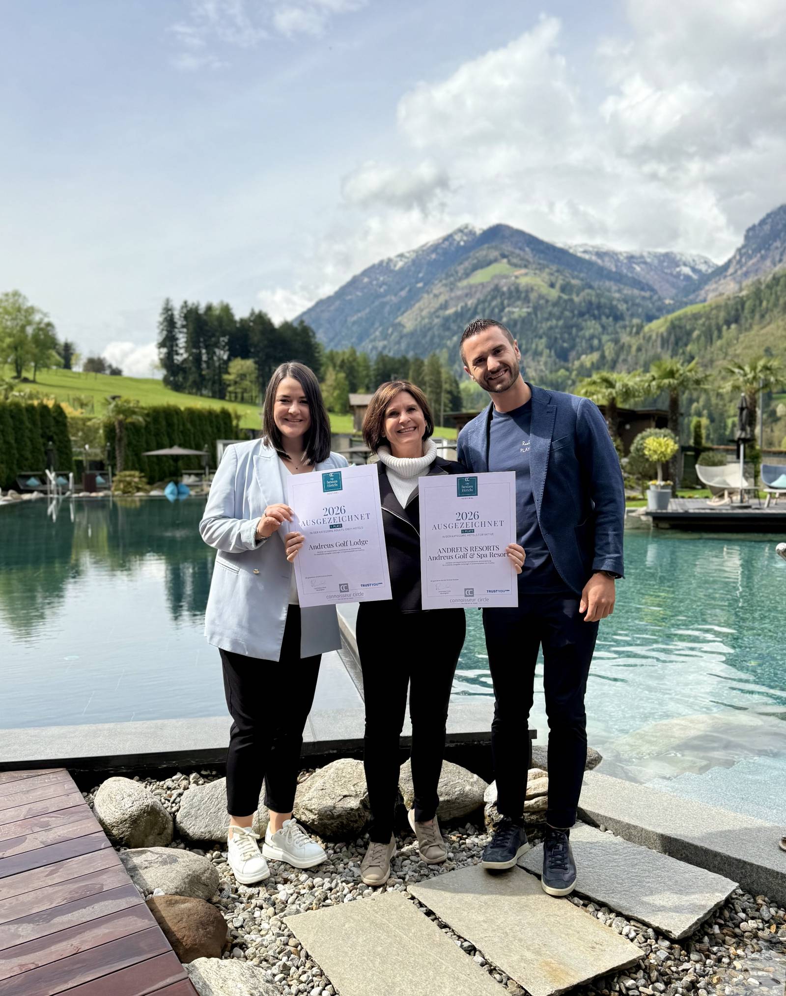 Due premi d’oro – il miglior hotel per ospiti attivi e il miglior hotel adults only symbolic picture