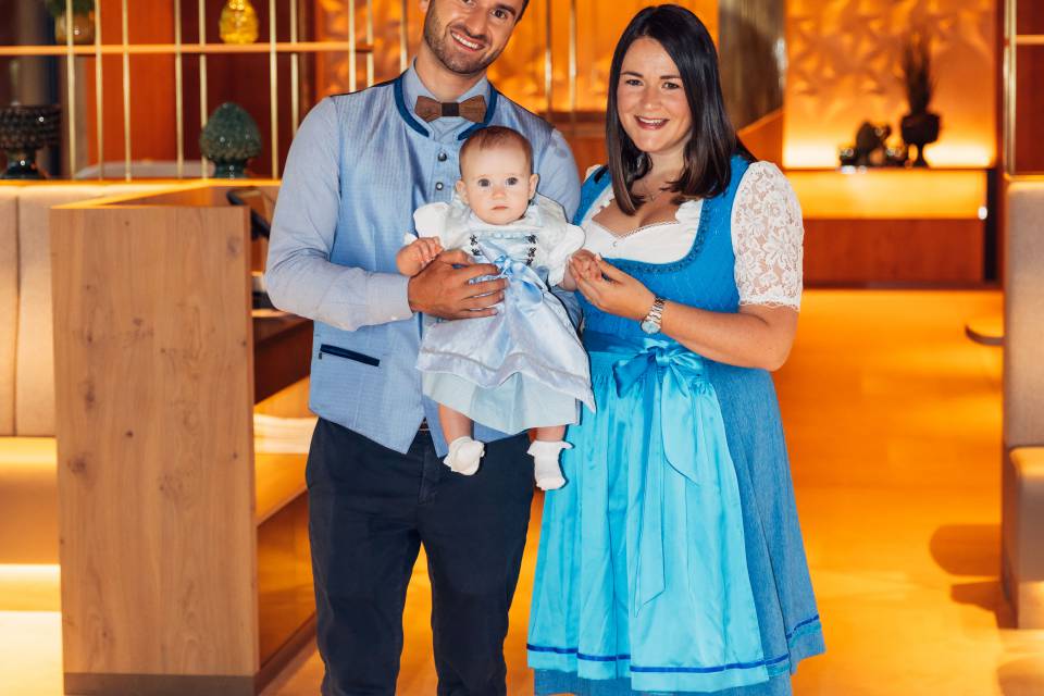 Michael & Elena Fink mit Kind