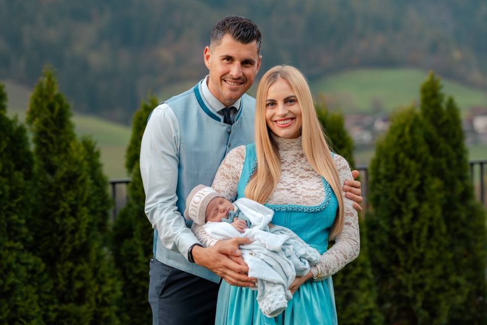 Daniel & Carina Fink e Toni: Junior manager, sommelier & master of cheese - Andreus Resorts